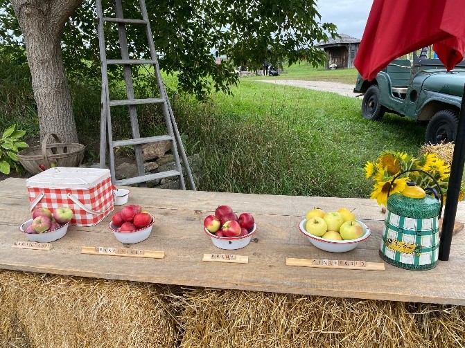 Carl Laidlaw Orchards